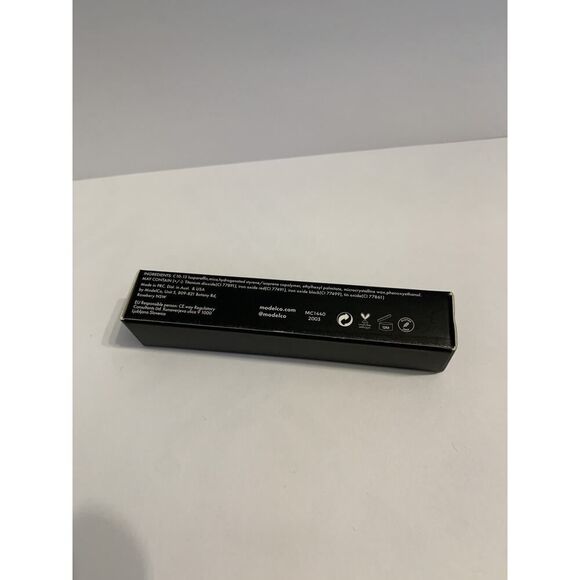 MODELCO Liquid Metal Eyeshadow in Champagne - Full Size 0.13 fl oz./4ml - NIB - Picture 4 of 4